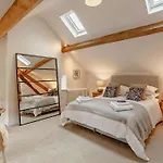 2 Bed In Skipton Oc-91296 Holiday home Leeds (West Yorkshire)
