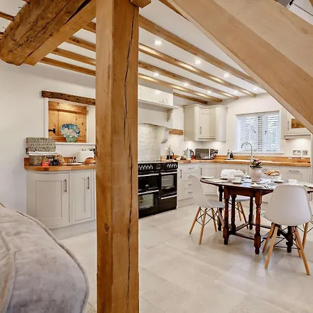 Holiday home 2 Bed In Skipton Oc-91296 *